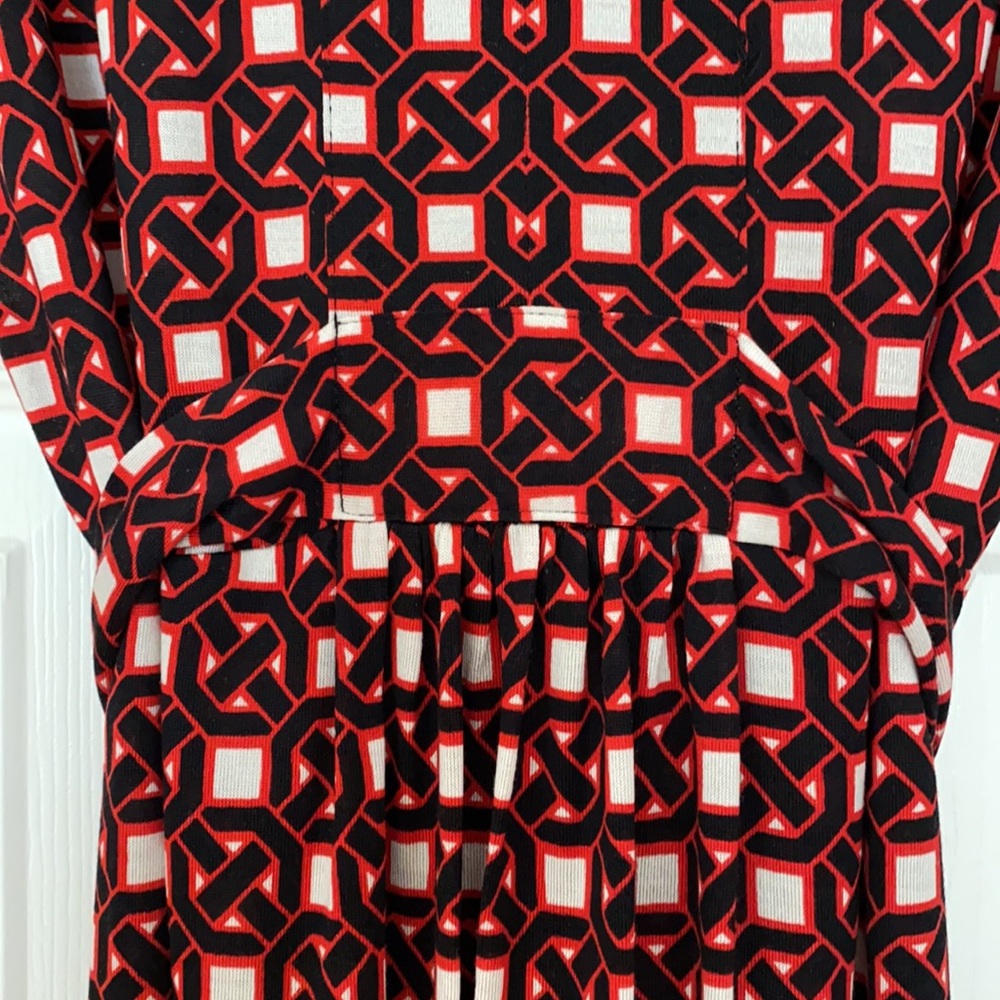 Silk Tommy Bahama long-sleeved dress, Sz S (4-6) - Picture 3 of 6